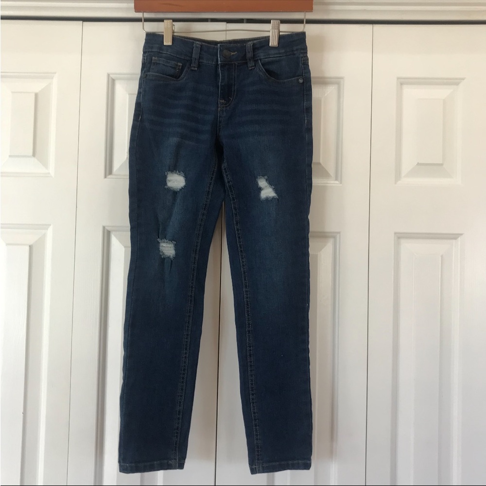 Distressed Girls Skinny Jeans. Blue. Studio V a division of Vigoss. Size 10.